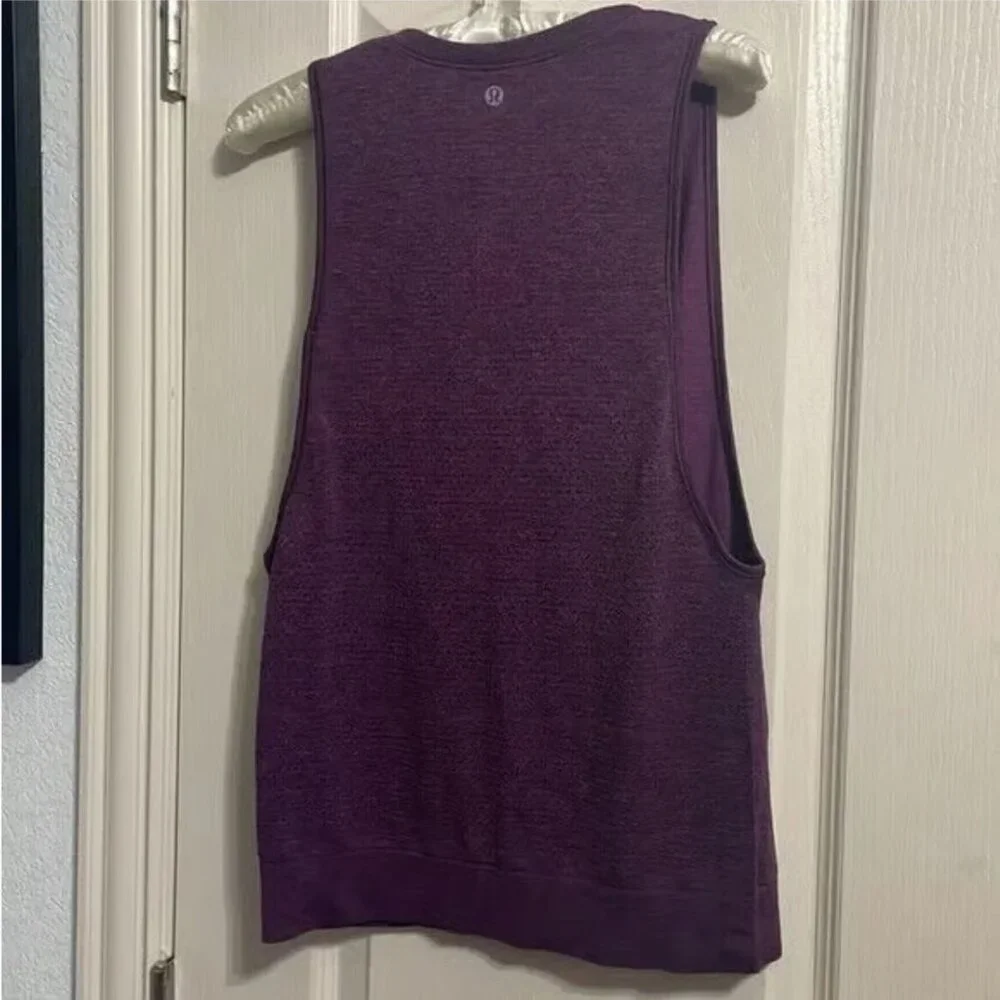 Lululemon Breeze By‎ Muscle Tank in Aurora / Black